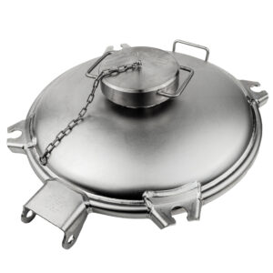 Manhole cover 4 lug 4.5mm dish fitted with 100mm Milk vent